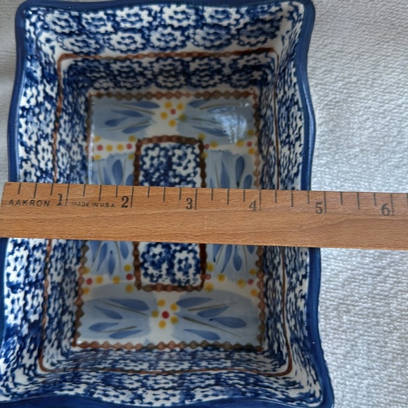 Temptations by Tara Old World Blue Baker Holder and Glass Trivet - Picture 10 of 12